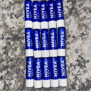 15 Tubes, NIVEA Moisture Lip Care Lip Balm 0.17 oz